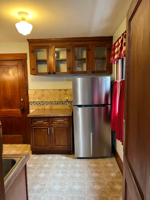 204 Genesee Park Blvd - Photo 2 of 11