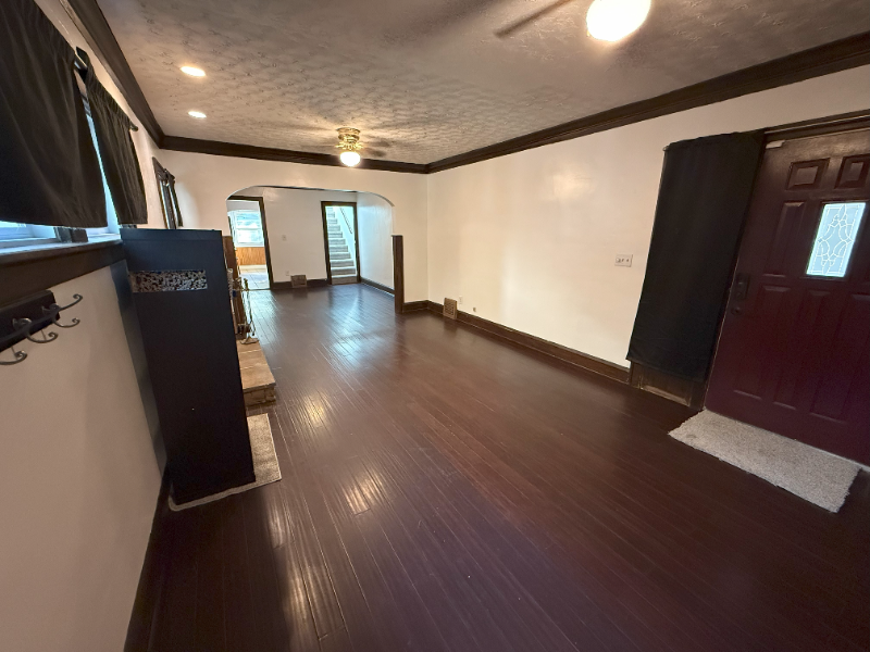 3347 W 131st St - Photo 3 of 16