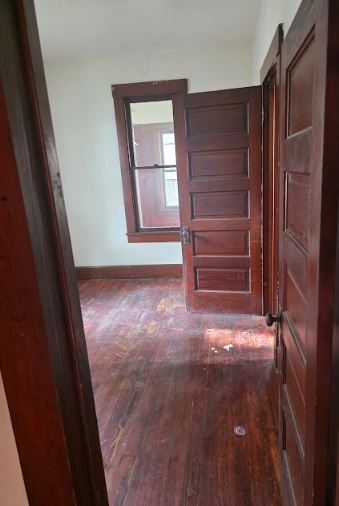 437 W Pierce St - Photo 5 of 6