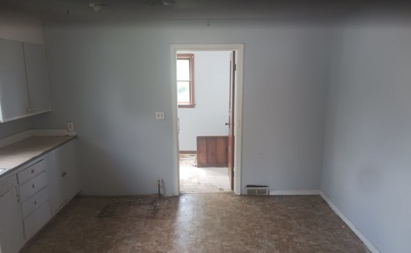 1508 E Fairchild St - Photo 3 of 6