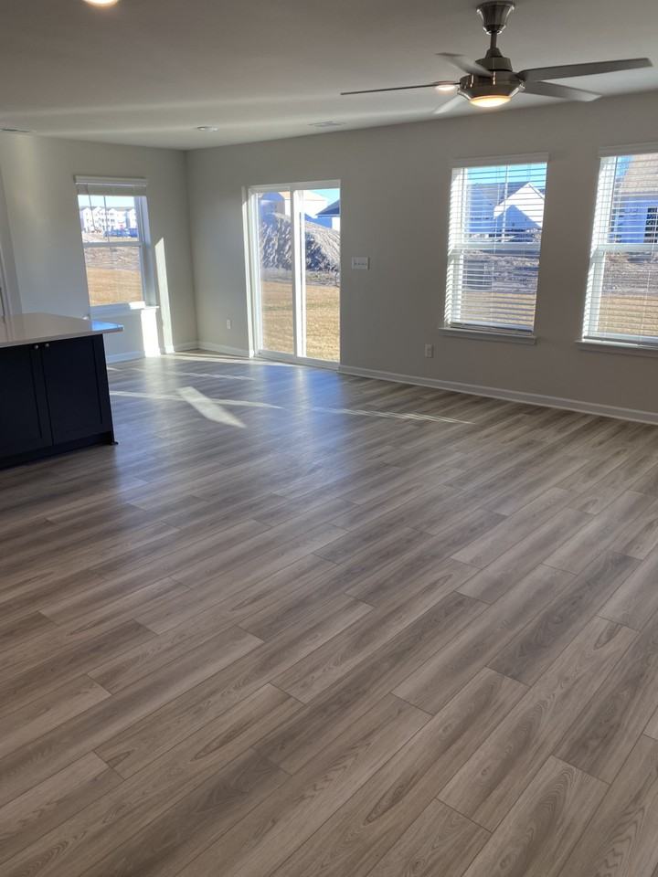 838 Partin Way - Photo 4 of 10