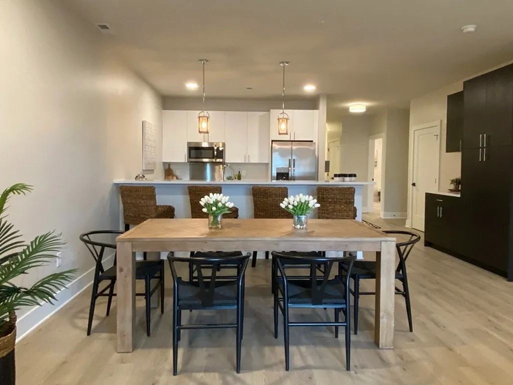 838 Partin Way - Photo 5 of 10