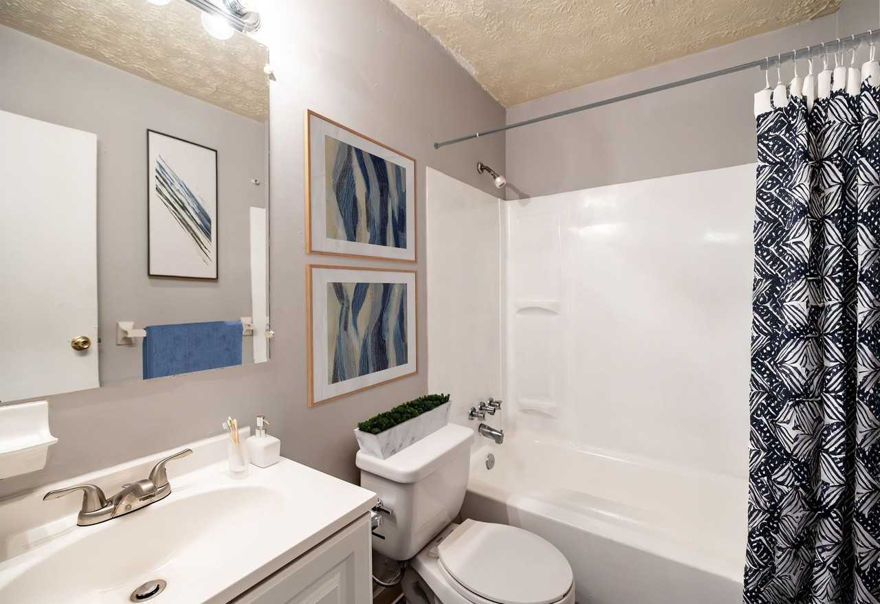 Lakeside Villas - Photo 6 of 50