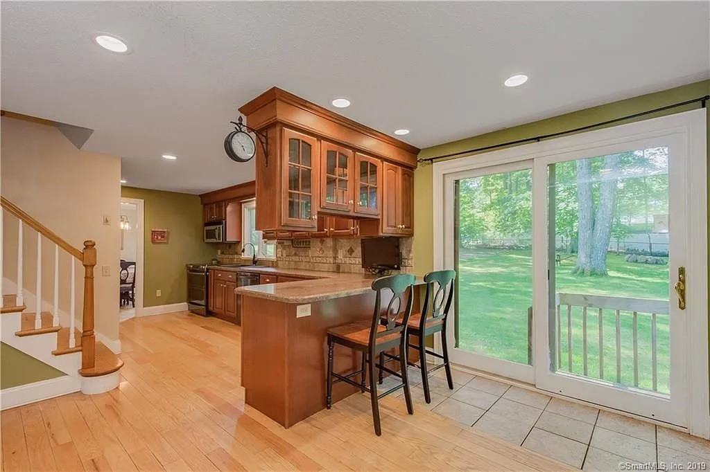 98 Palmer Dr #NA - Photo 2 of 24