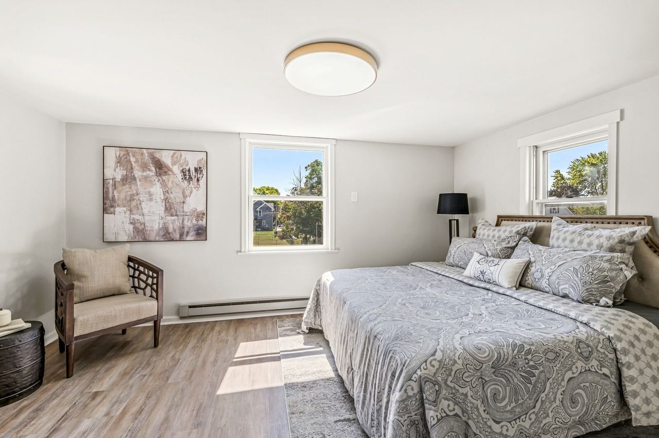 174 W 7th St #NA - Photo 6 of 28