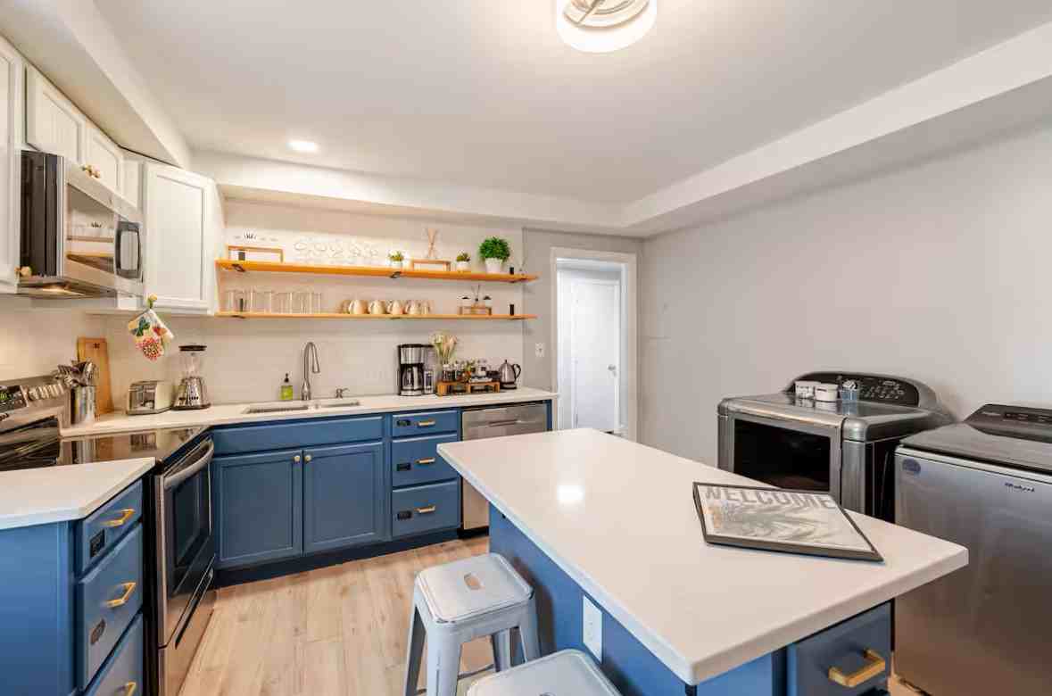 1621 Harrison Ave #NA - Photo 2 of 28