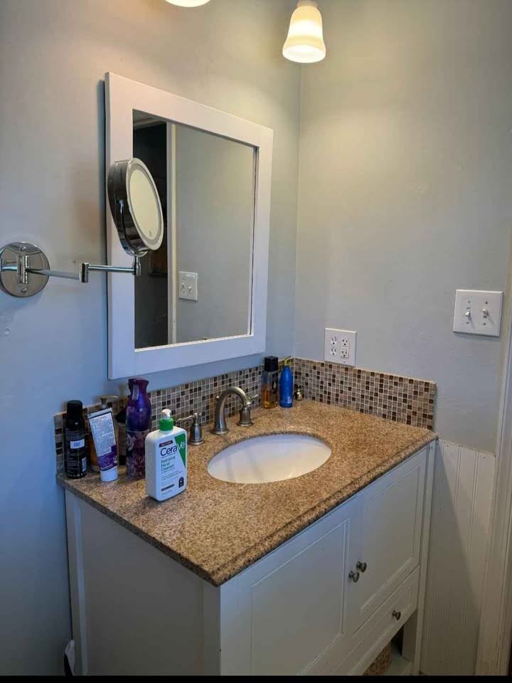 211 Summers Ct #NA - Photo 3 of 9