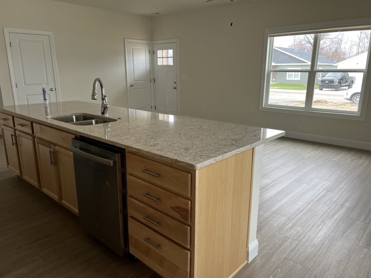 6 Longbranch Rd #NA - Photo 5 of 15