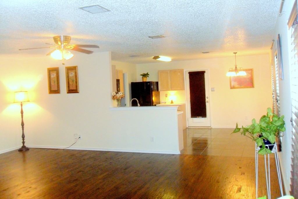 3107 Westview Dr #NA - Photo 2 of 13