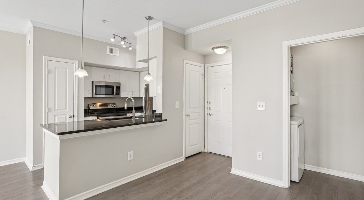 Lemmon Ave & Haskell Ave. #354 - Photo 4 of 24