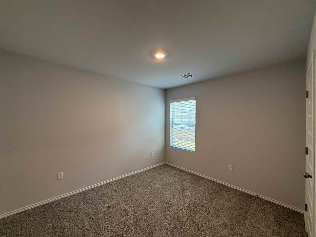 9516 Gray Wolf Lane - Photo 5 of 20