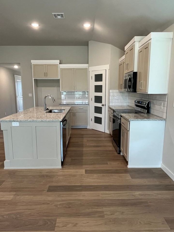 14505 E 39th Pl S - Photo 5 of 12