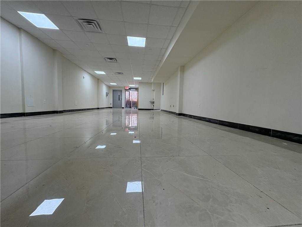 761 58th St #B - Photo 6 of 8