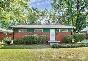 featured image of 2244 English Dr