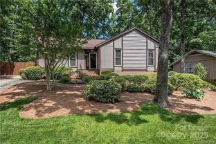 9619 Barkridge Rd - Photo 1 of 1