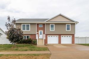 featured image of 360 Shrewsbury Ln