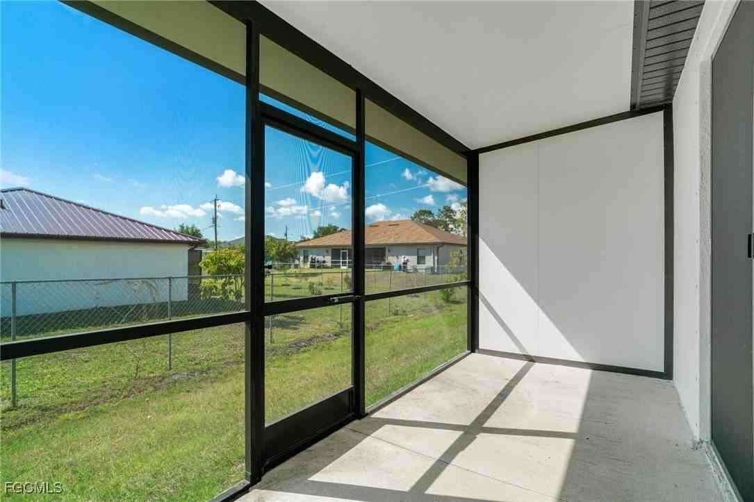 809 Agnes Ave - Photo 3 of 26