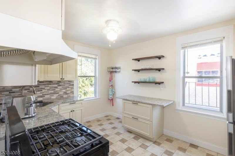 617 Washington Ave - Photo 2 of 13