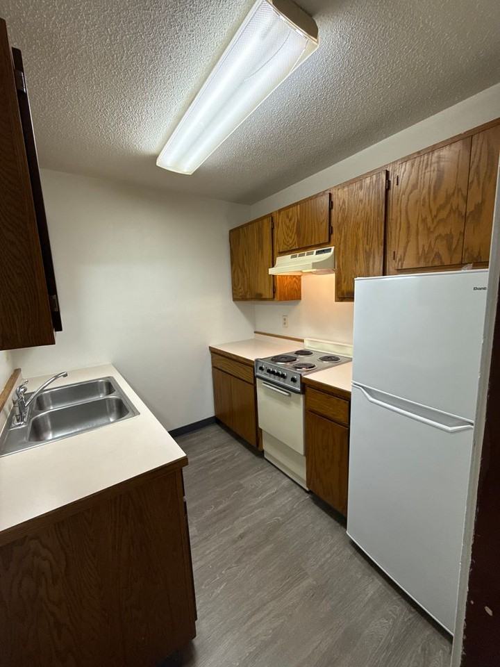 402 2nd Ave Nw #308 - Photo 2 of 7