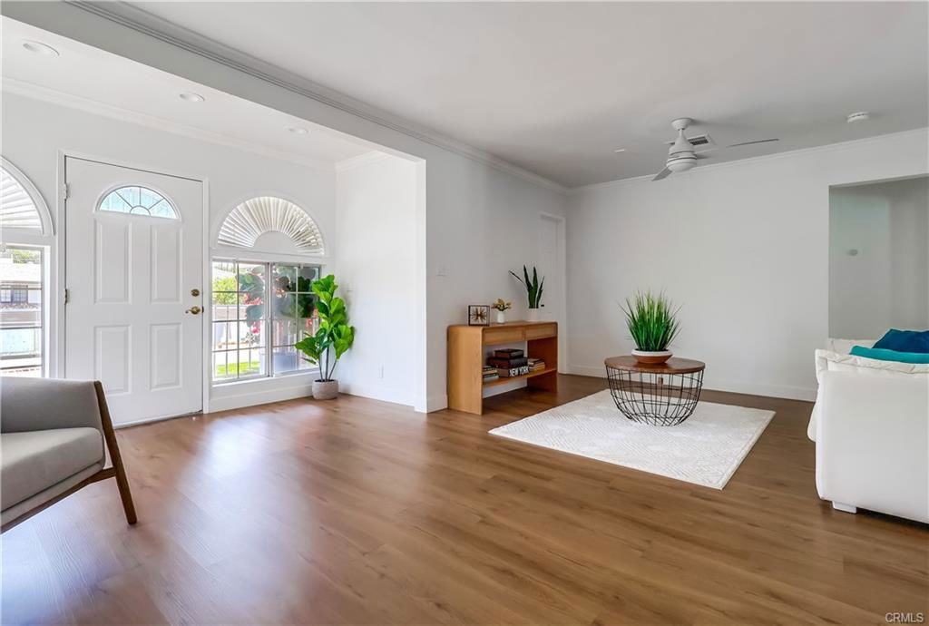 12506 Emelita St - Photo 3 of 8