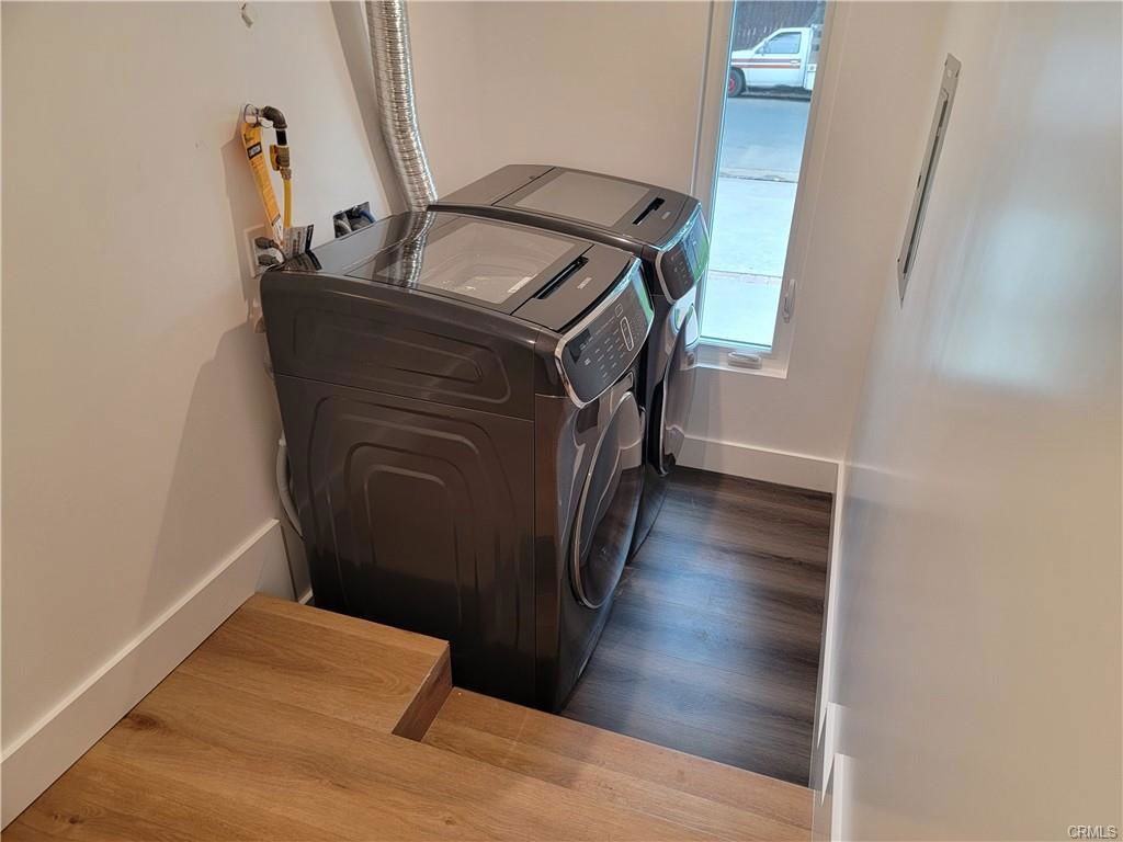 18725 Bassett Street - Photo 2 of 8