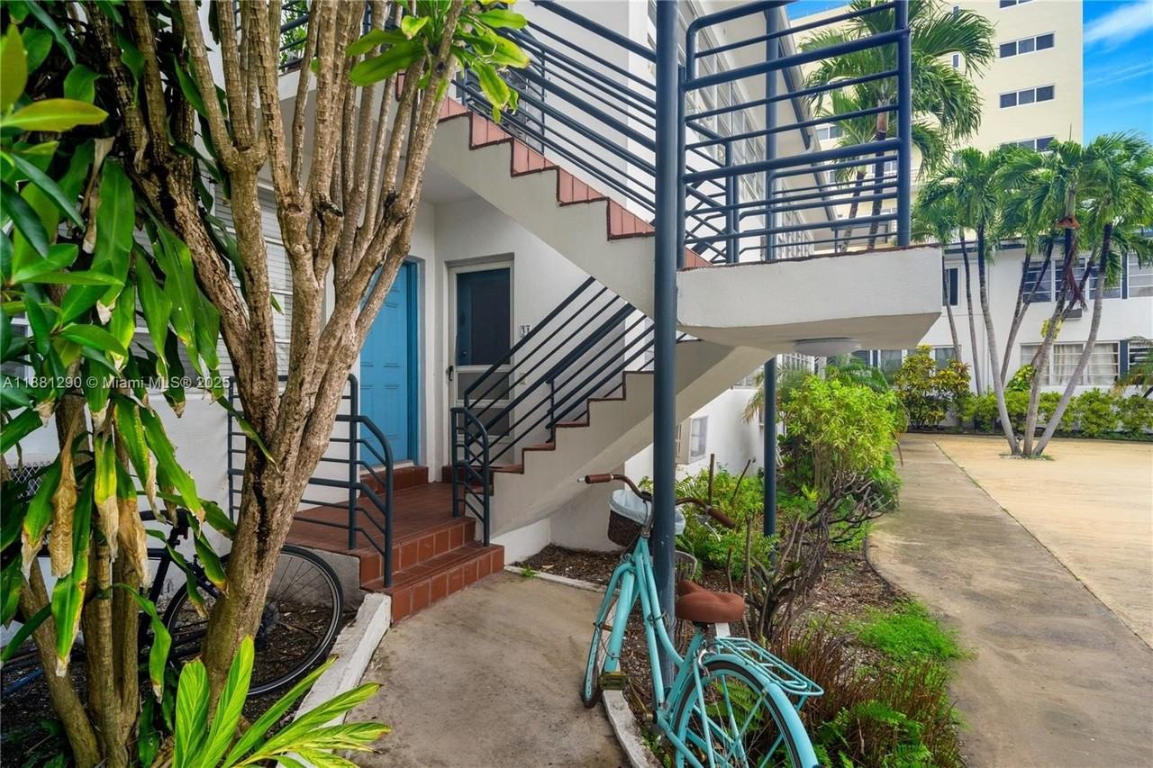 4710 Pine Tree Dr #31 - Photo 3 of 25