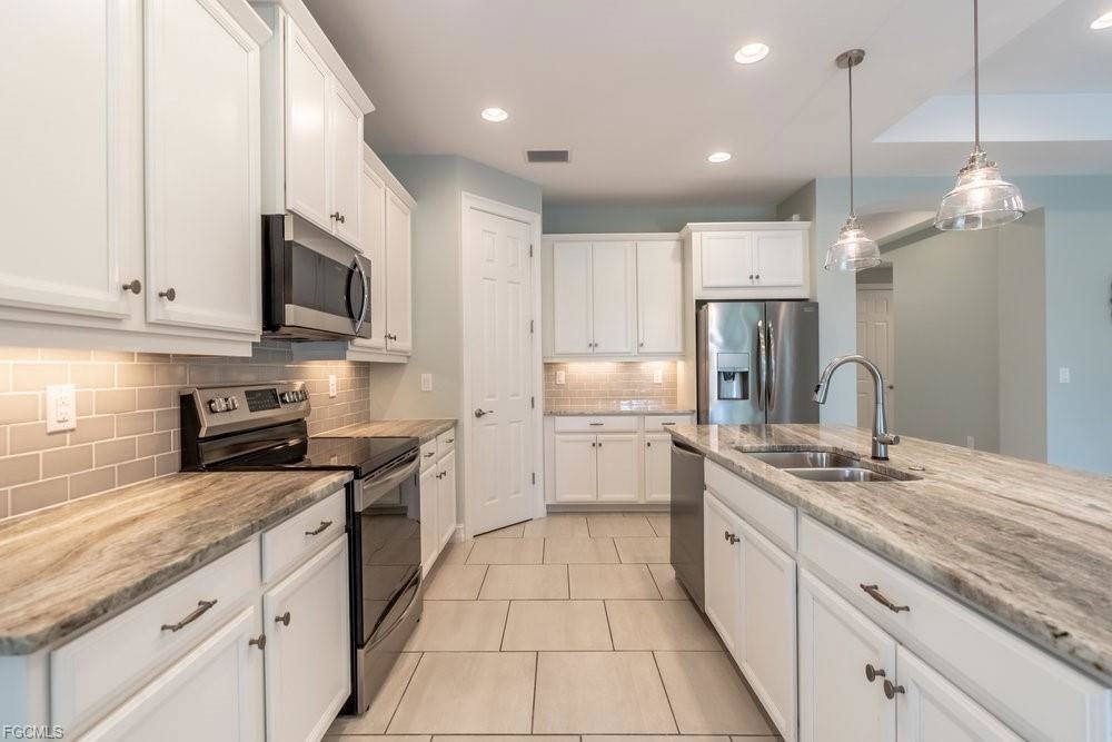 16374 Barclay Ct - Photo 7 of 8