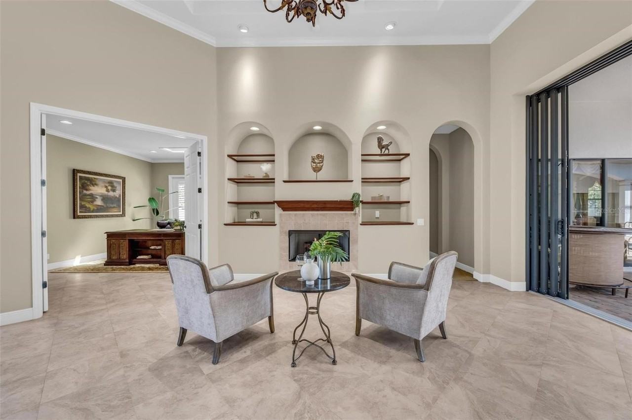 1110 79th St E - Photo 7 of 50