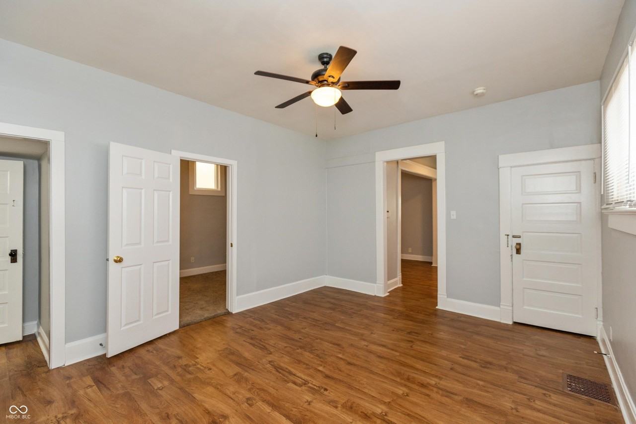 1661 S Talbott St - Photo 7 of 26