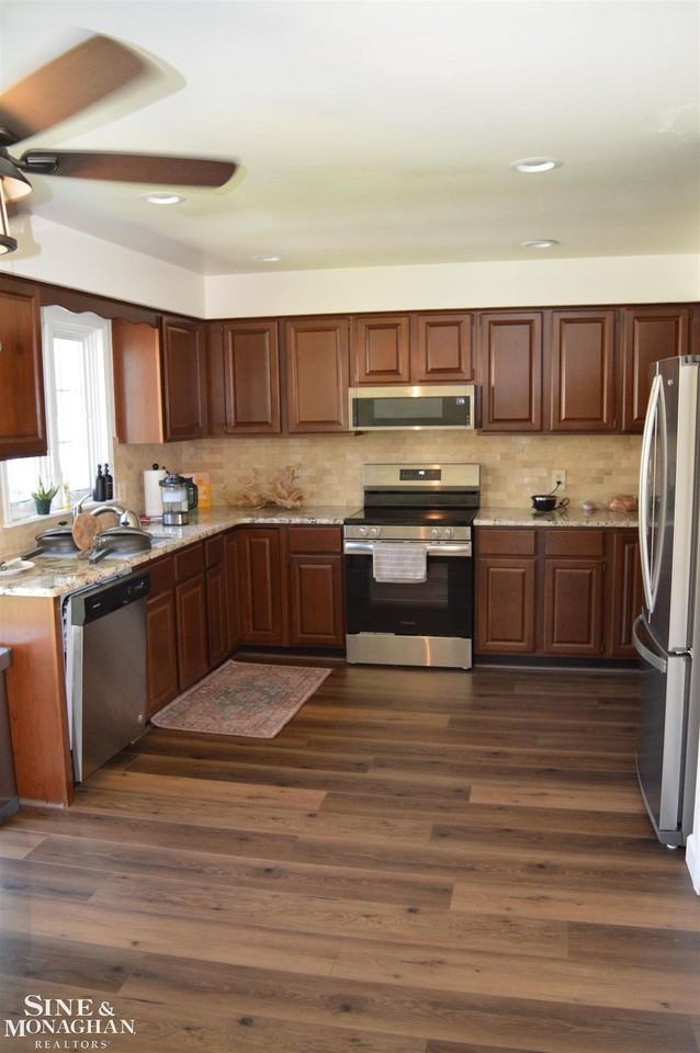 744 Trombley Road - Photo 5 of 50