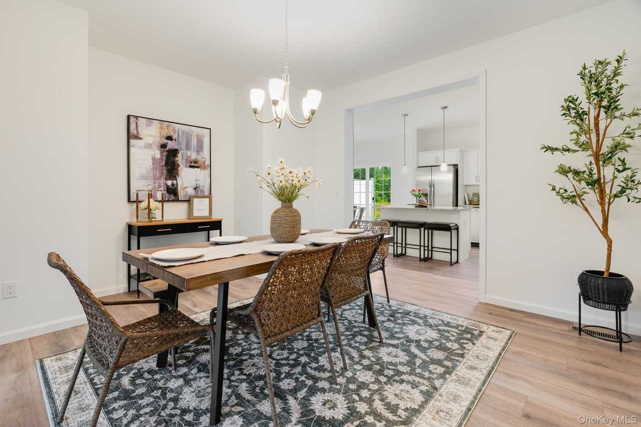 75 Hudson Cir - Photo 2 of 30