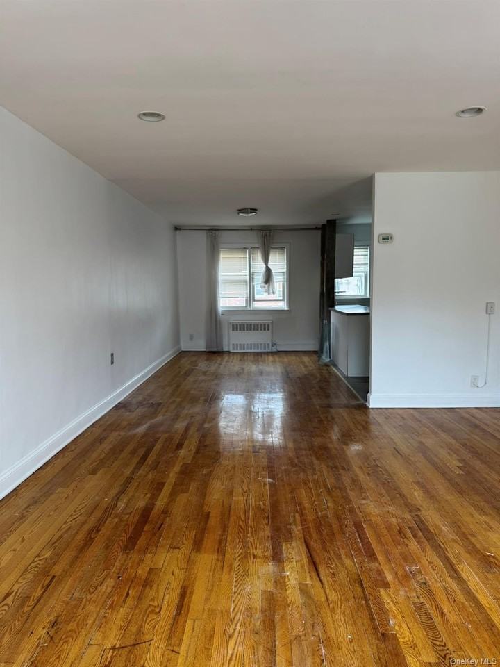 15013 78th Ave - Photo 2 of 24