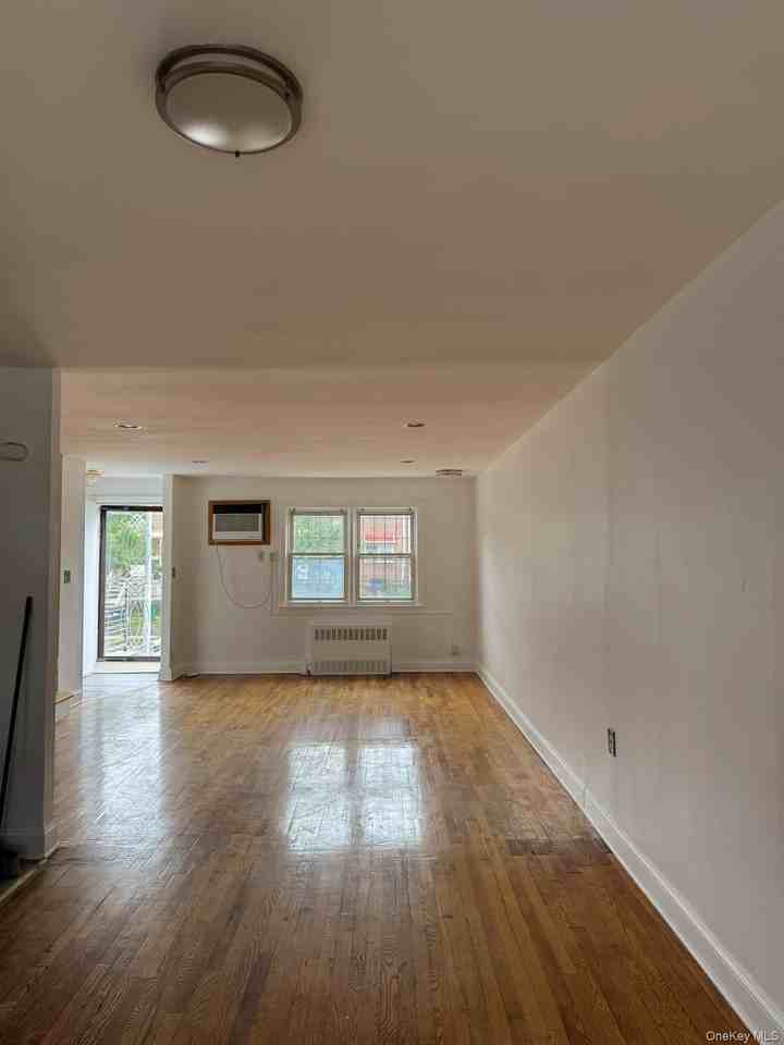 15013 78th Ave - Photo 4 of 24