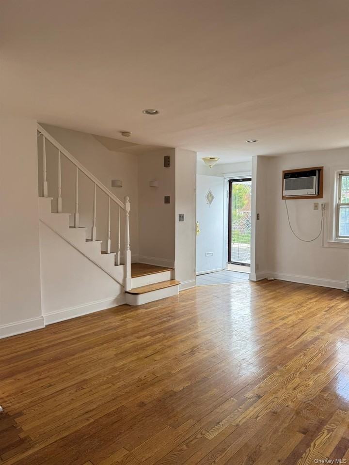 15013 78th Ave - Photo 6 of 24