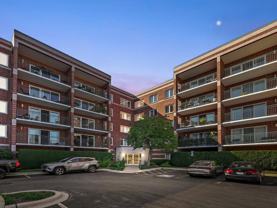 5360 N Lowell Ave #404 - Photo 1 of 1
