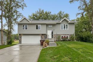 7402 S 53rd St - Photo 1 of 1