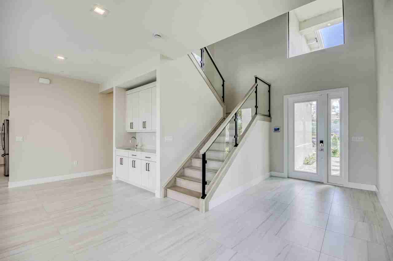 10077 Heron Flock Dr - Photo 4 of 50