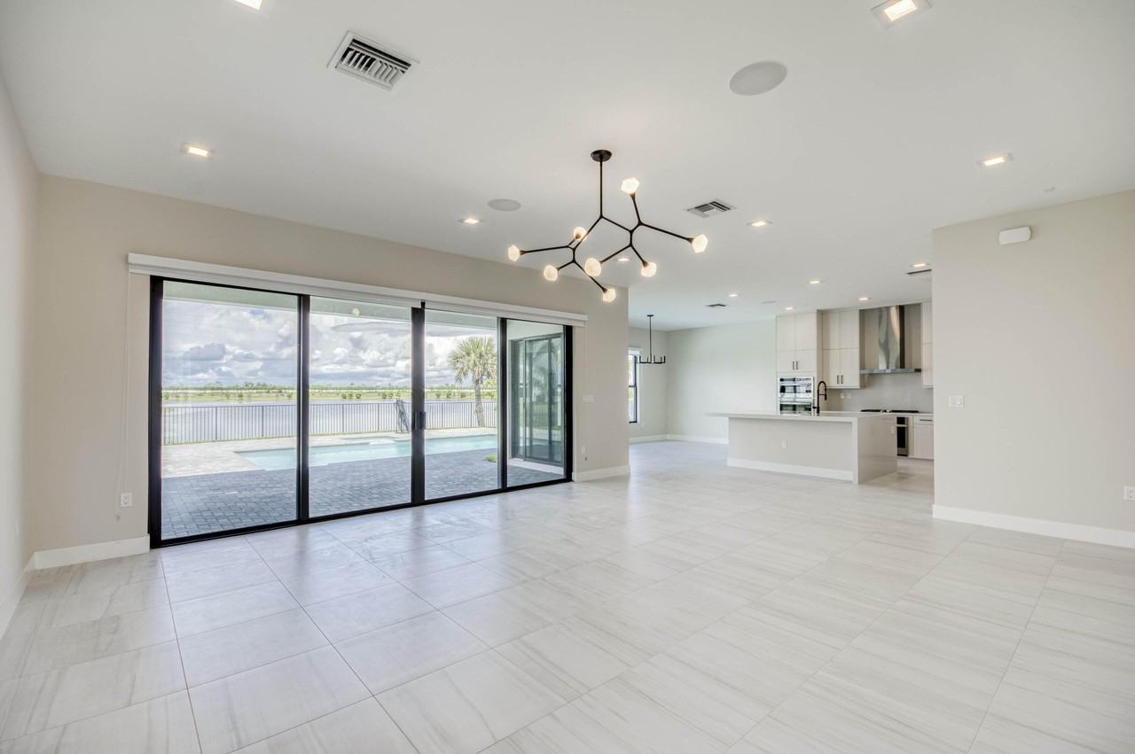 10077 Heron Flock Dr - Photo 6 of 50