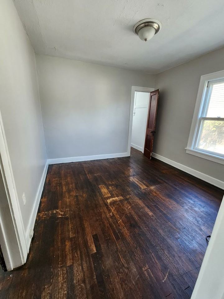 1271 E 169th St - Photo 7 of 20