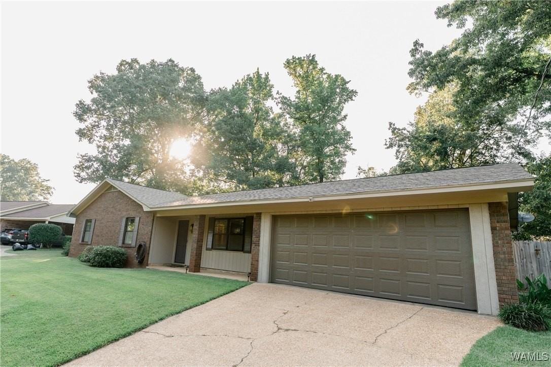 11235 Marion Oaks Dr - Photo 2 of 41