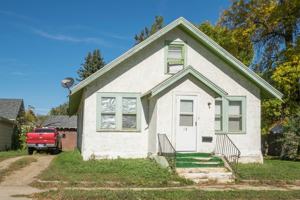 featured image of 18 8th Avenue Northwest