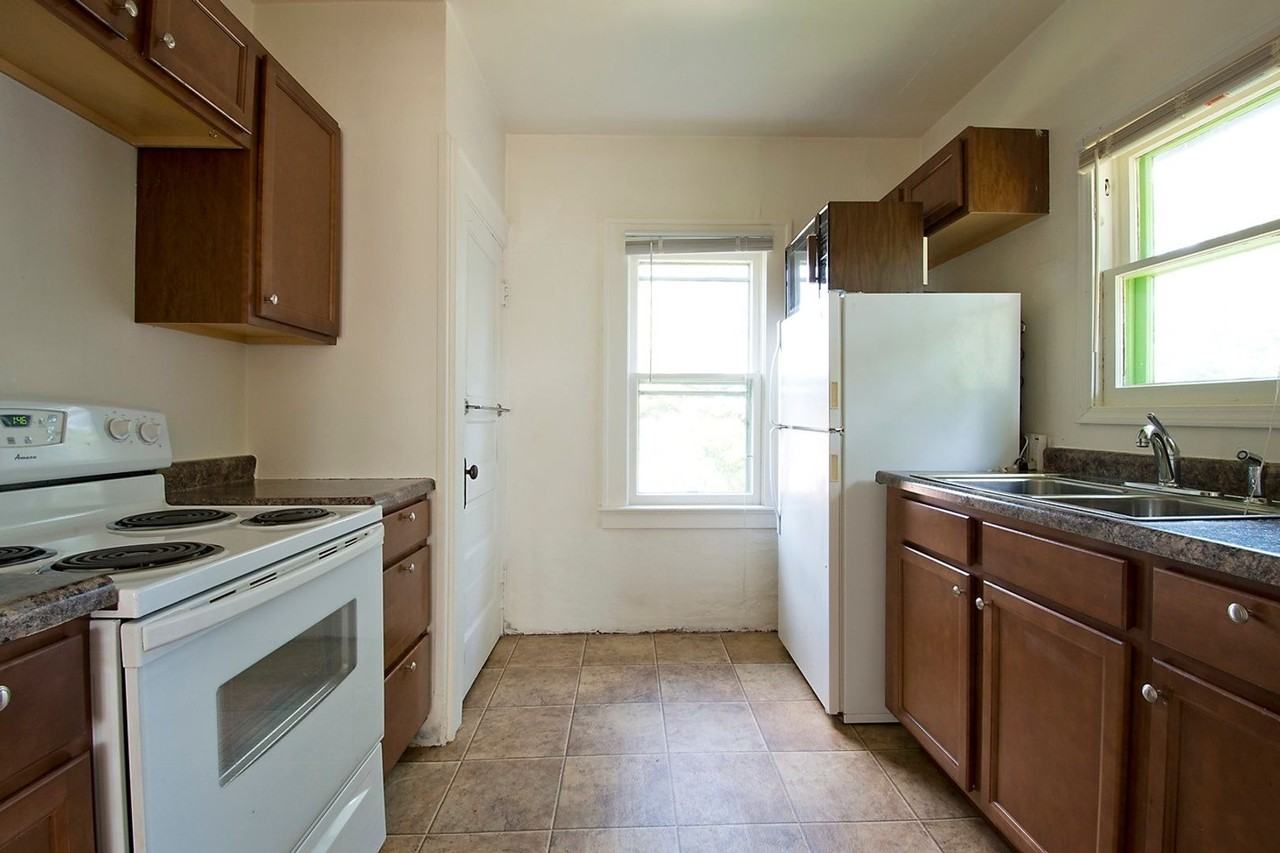 18 8th Ave Nw - Photo 6 of 15