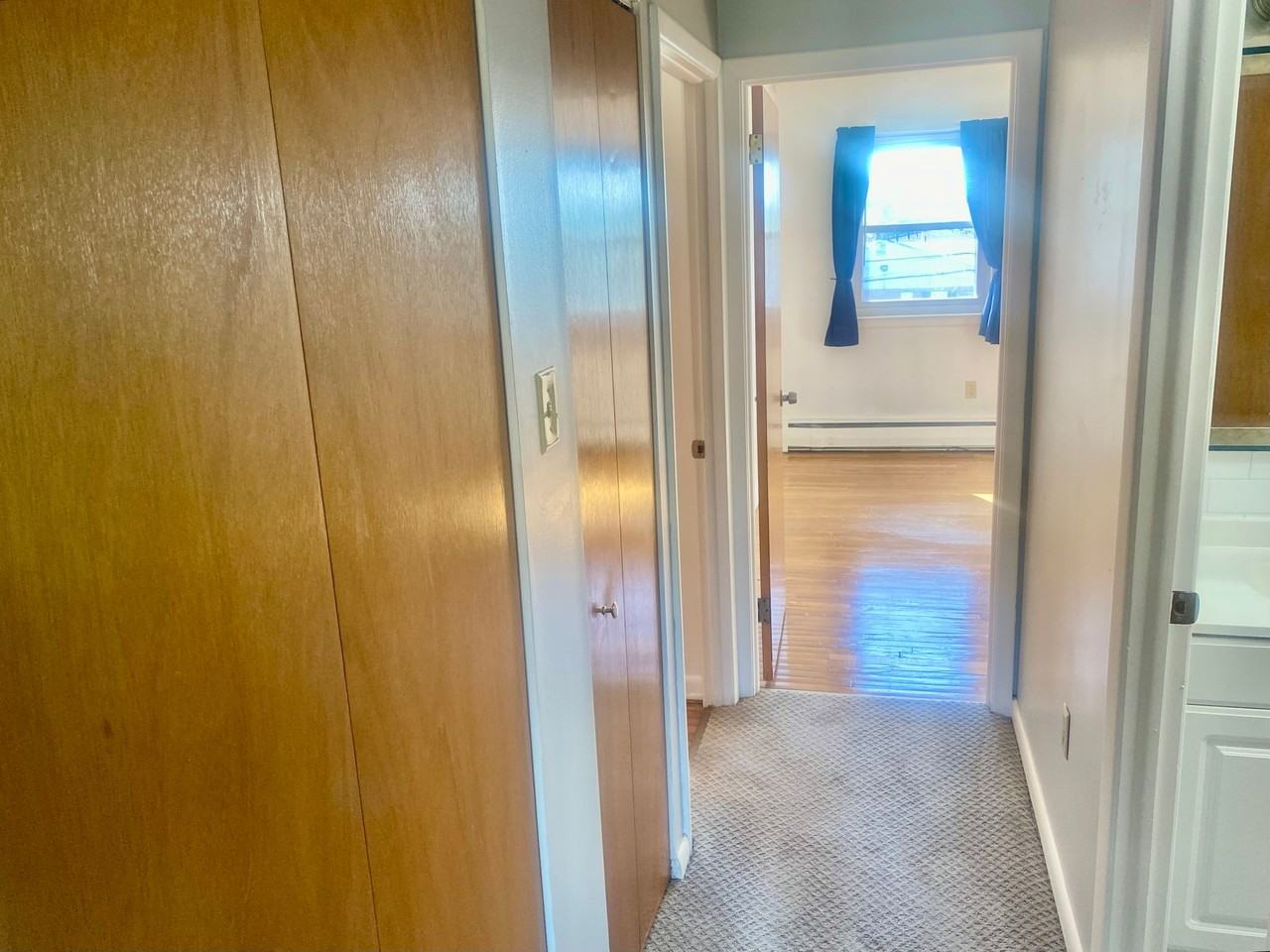 2 Bedroom - Photo 5 of 8