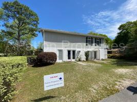 featured image of 7012 Julia St