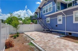 713 N Newport Ave - Photo 1 of 1