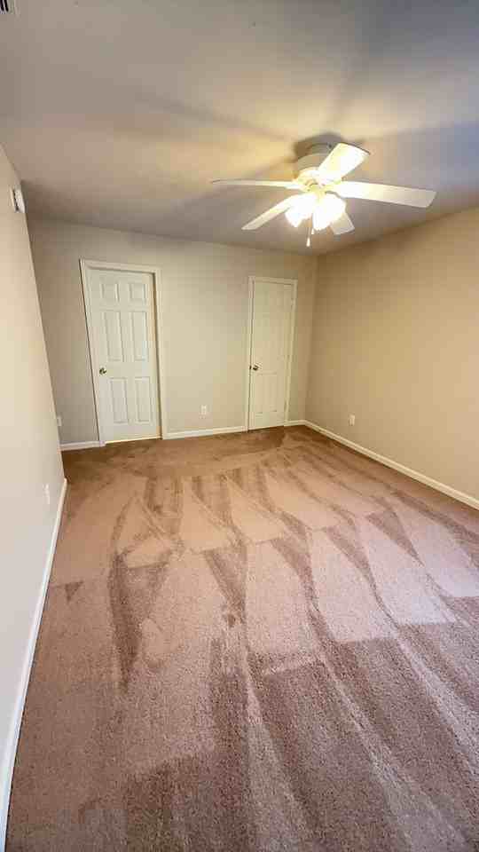 2616 E Oaklawn Ct - Photo 5 of 13