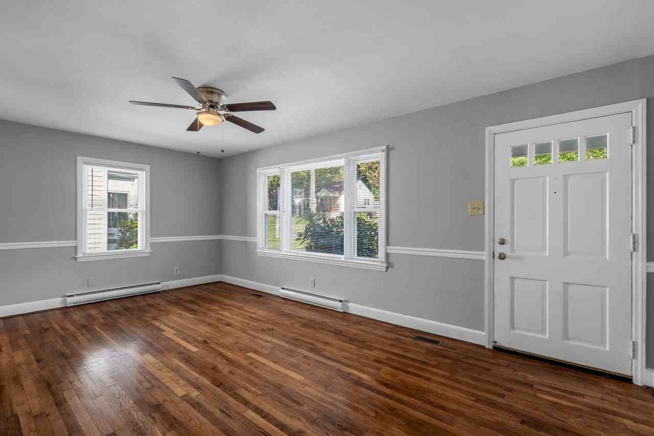 1615 Roseland St - Photo 2 of 37