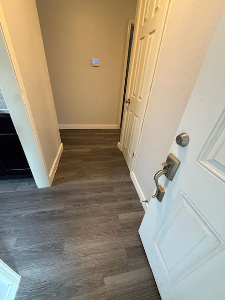 101 Bainbridge Rd - Photo 2 of 12
