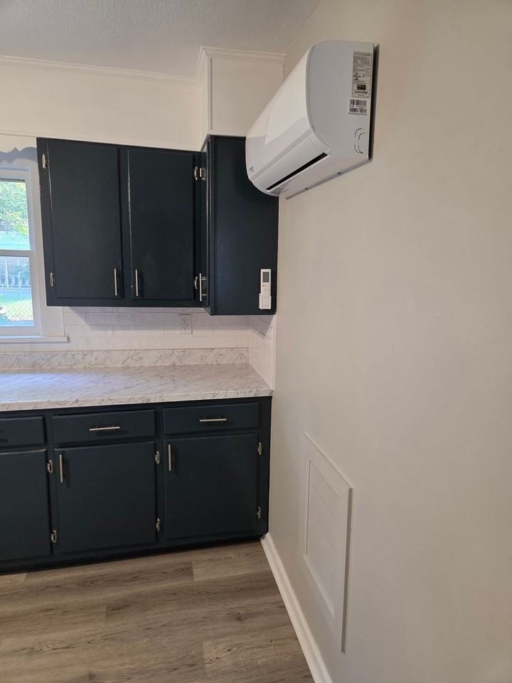 1546 1/2 Fuller St - Photo 4 of 23