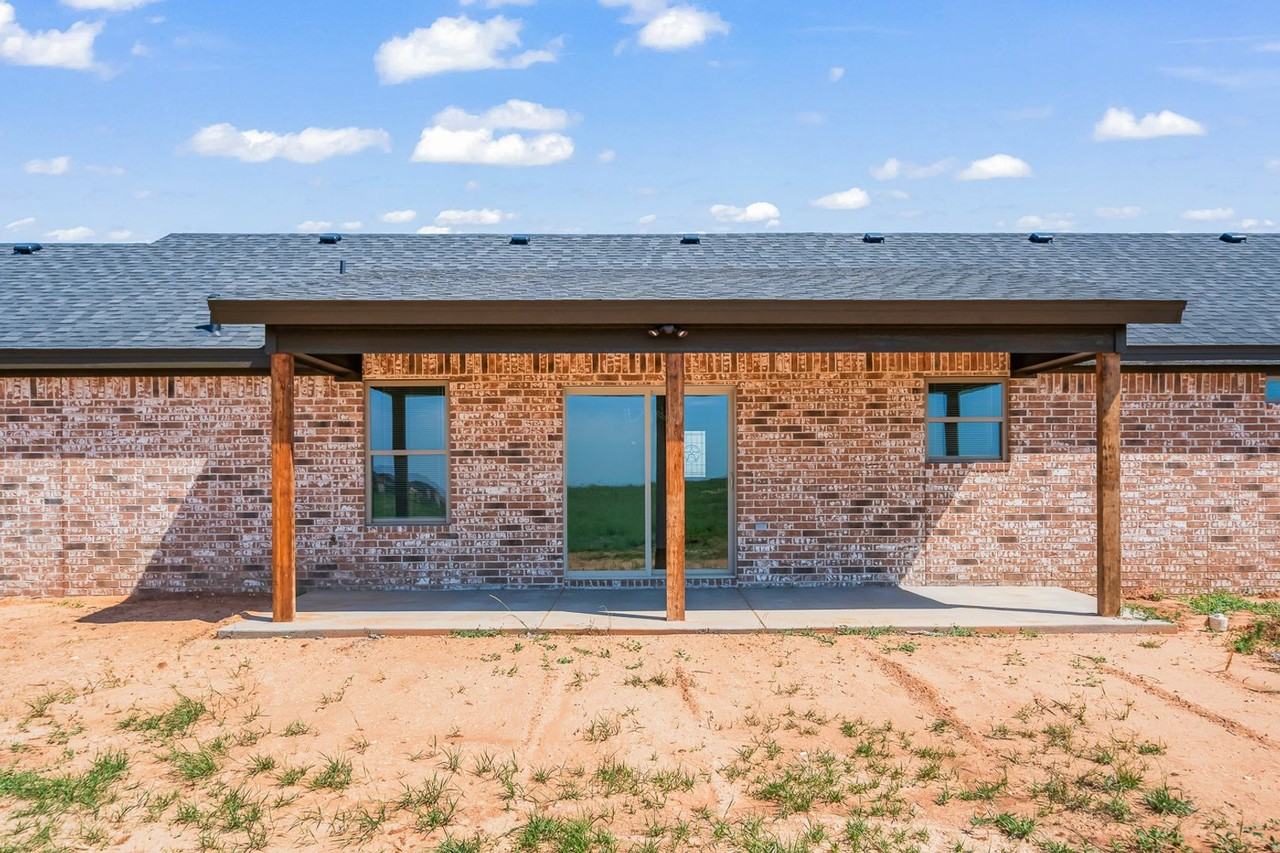 17311 N Fm 400 - Photo 5 of 36